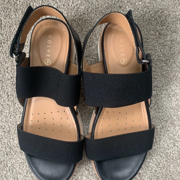 Black leather sandals - Picture 2 of 3